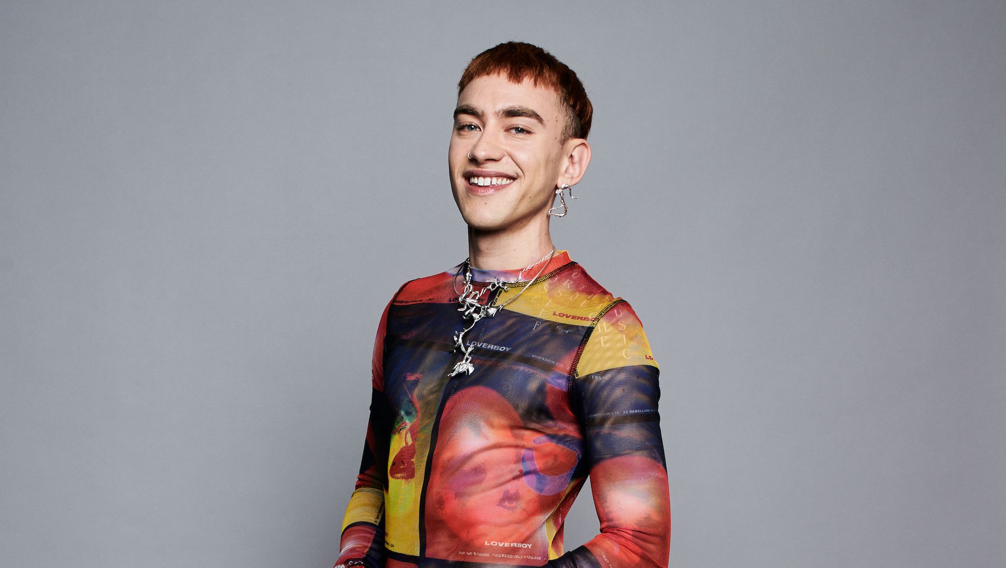 budapest, hungary november 14 editors note image has been digitally manipulated olly alexander poses during a portrait session at the mtv emas 2021 'music for all' at the papp laszlo budapest sports arena on november 14, 2021 in budapest, hungary photo by gareth cattermole mtvgetty images for mtv