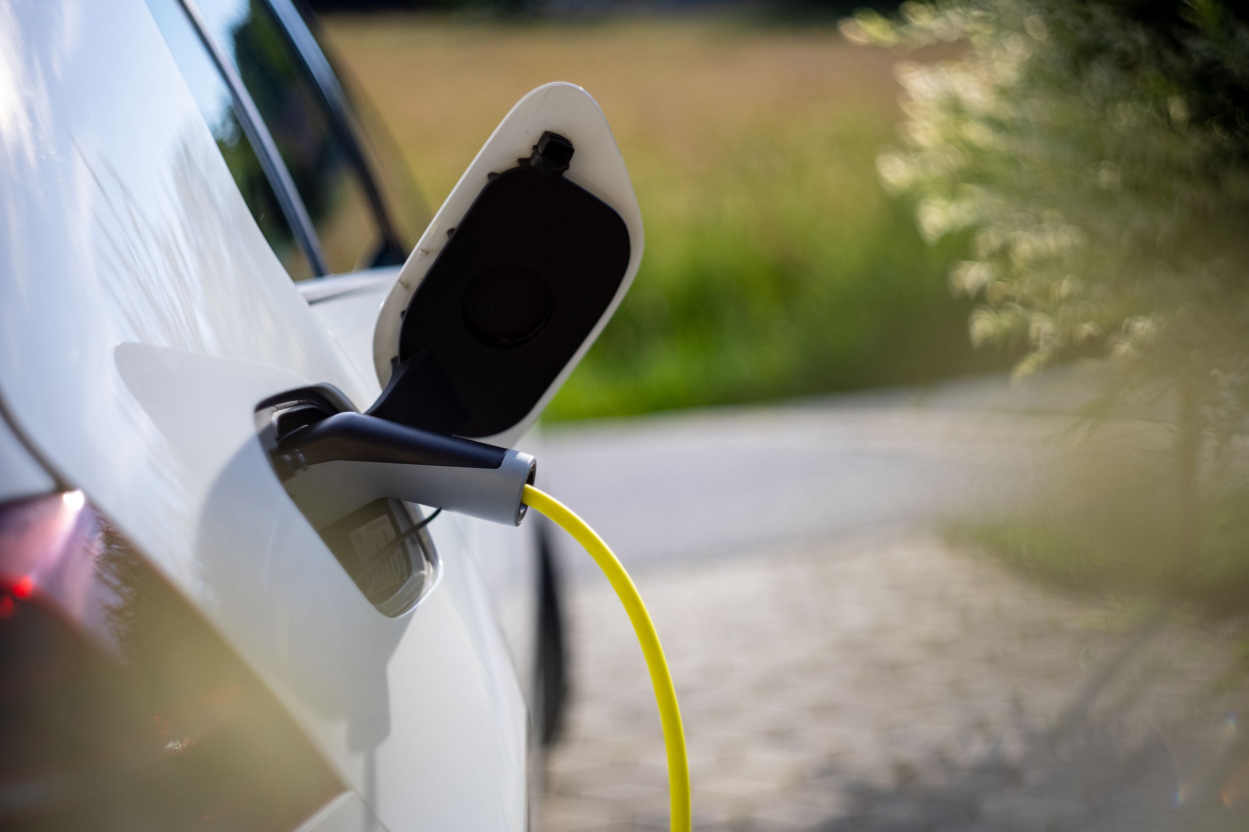U.S. Highways To Get 500,000 Electric Vehicle Charging Stations - IEEE  Innovation at Work