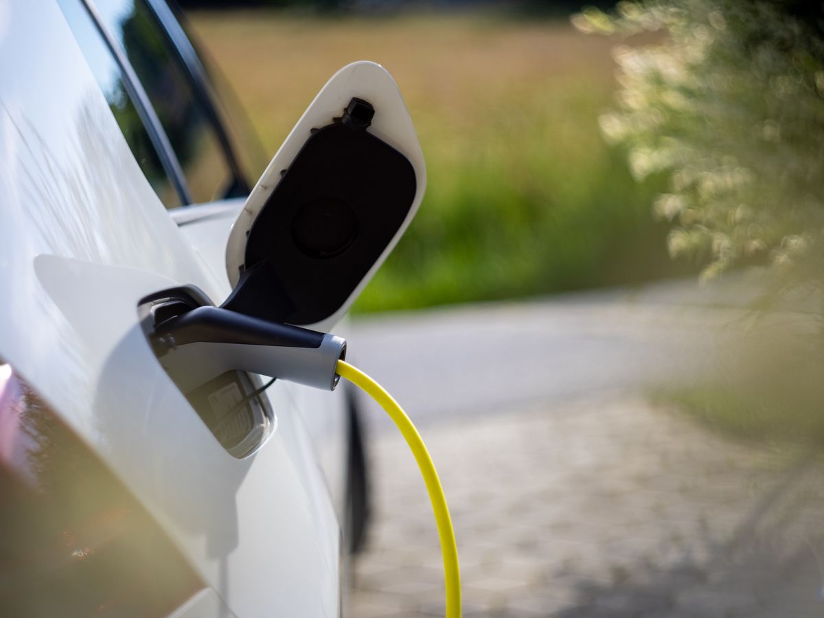Are Electric Car Chargers Universal? SESCOS Install EV Charging Station