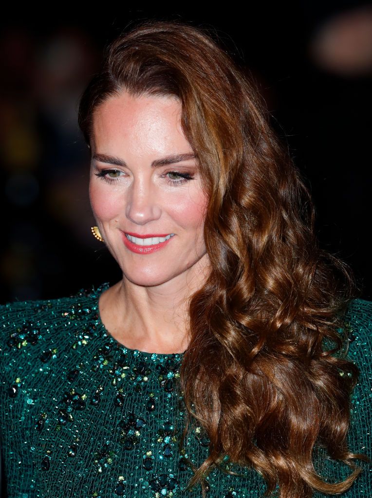 Fifty strands of grey: How Kate Middleton's hair made front page news |  Irish Independent