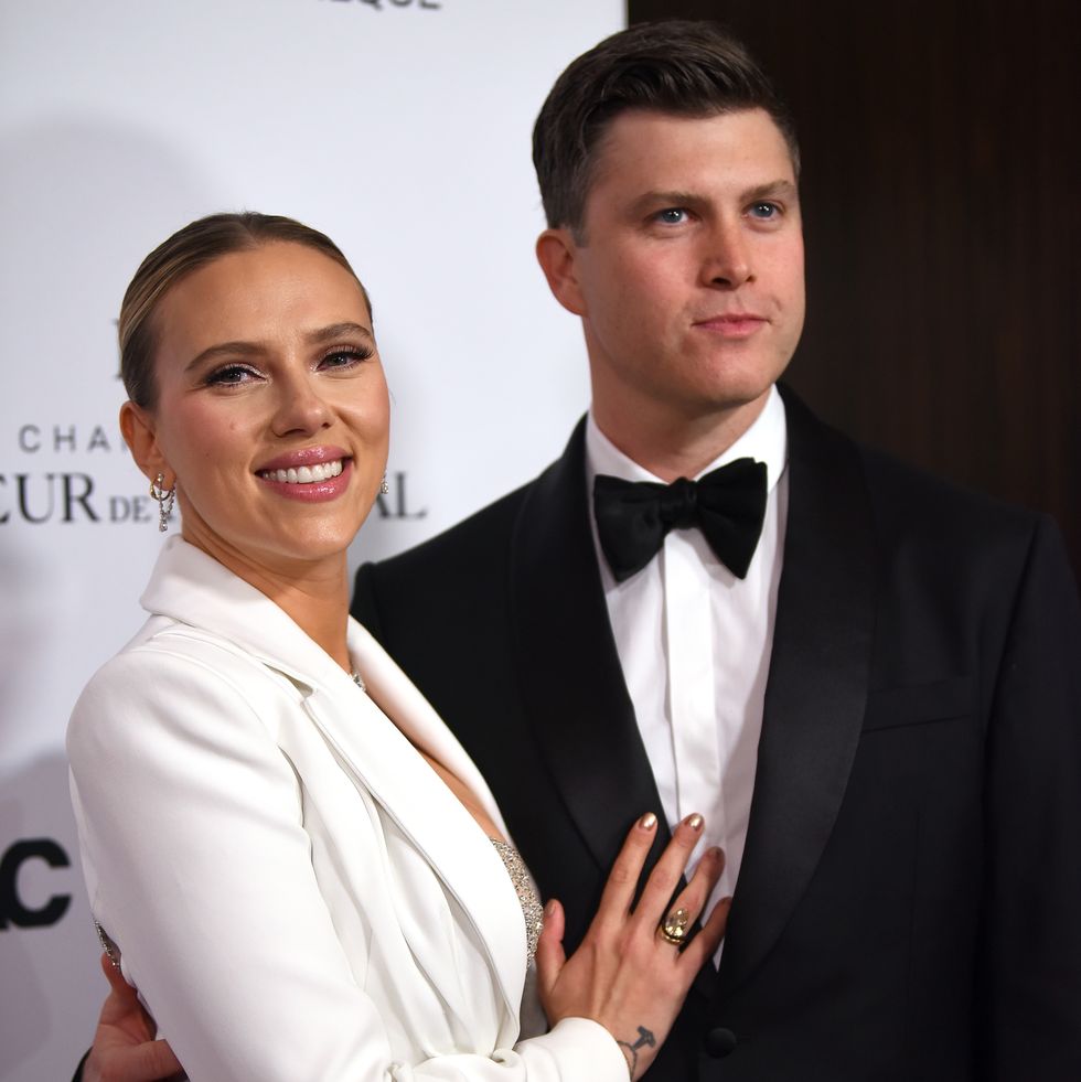 beverly hills, california november 18 scarlett johansson and colin jost attend the 35th annual cinematheque awards honoring scarlett johansson at the beverly hilton on november 18, 2021 in beverly hills, california photo by araya dohenywireimage