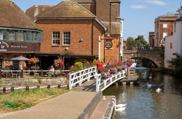 where to stay, what to eat and fun things to do in newbury