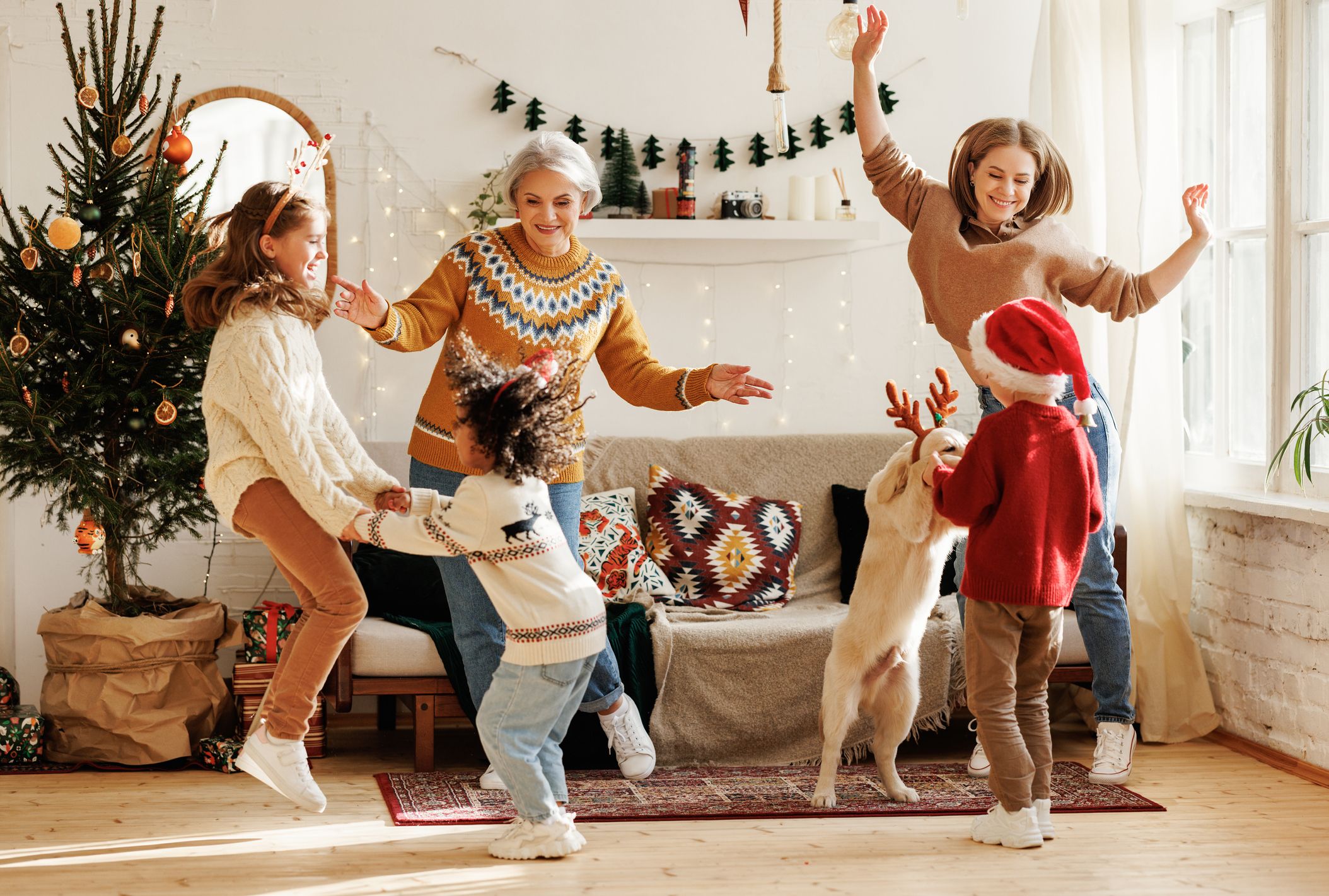 The Christmas Three: Our Family Holiday Photoshoot - Ianthia Smith Ferguson