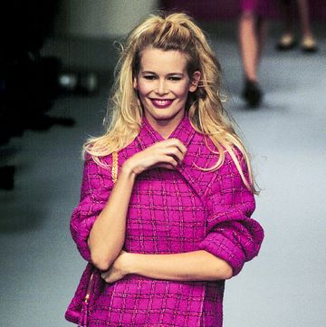 paris, france march 15 claudia schiffer walks the runway during the chanel ready to wear fallwinter 1995 1996 fashion show as part of the paris fashion week on march 15, 1995 in paris, france photo by victor virgilegamma rapho via getty images