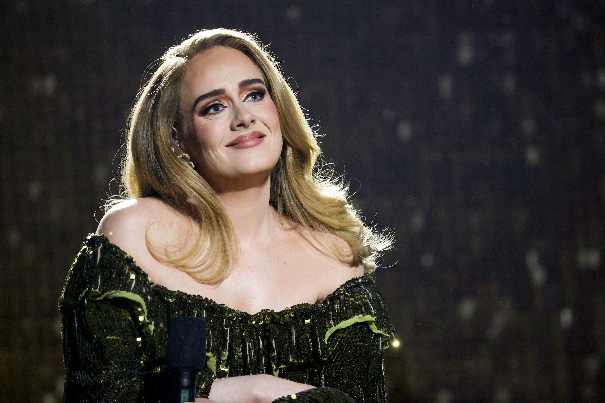 Adele Comes Out Of Hiding To Reveal New Look