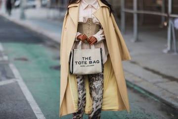 el organizador para bolsos que las estilistas aman cuesta 14€ en el black friday de amazon