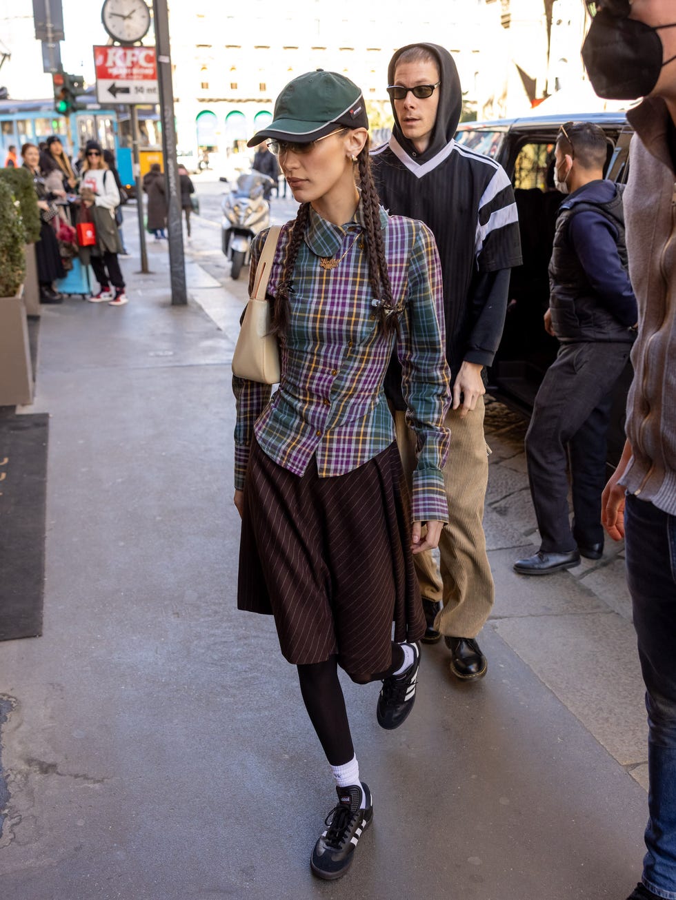 Milan Fall 2020 Street Style: Bella Hadid - STYLE DU MONDE