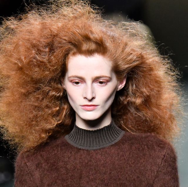10 Best Shampoos For Sensitive Scalp in 2024