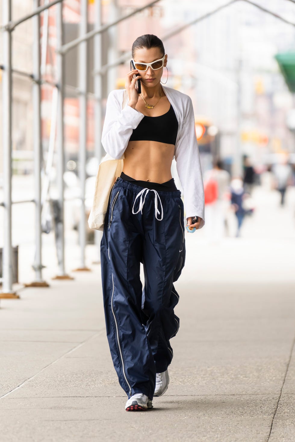bella hadid best outfits