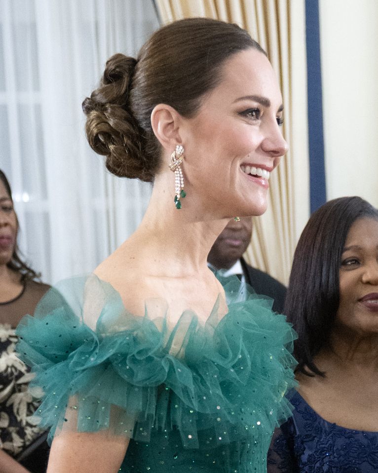 kingston, jamaica   march 23 catherine, duchess of cambridge attends a dinner hosted by the governor general of jamaica at kings house on march 23, 2022 in kingston, jamaica photo by samir hussein   poolwireimage