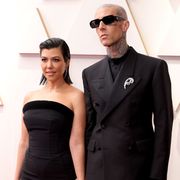 hollywood, california   march 27 l r kourtney kardashian and travis barker attend the 94th annual academy awards at hollywood and highland on march 27, 2022 in hollywood, california photo by momodu mansaraygetty images