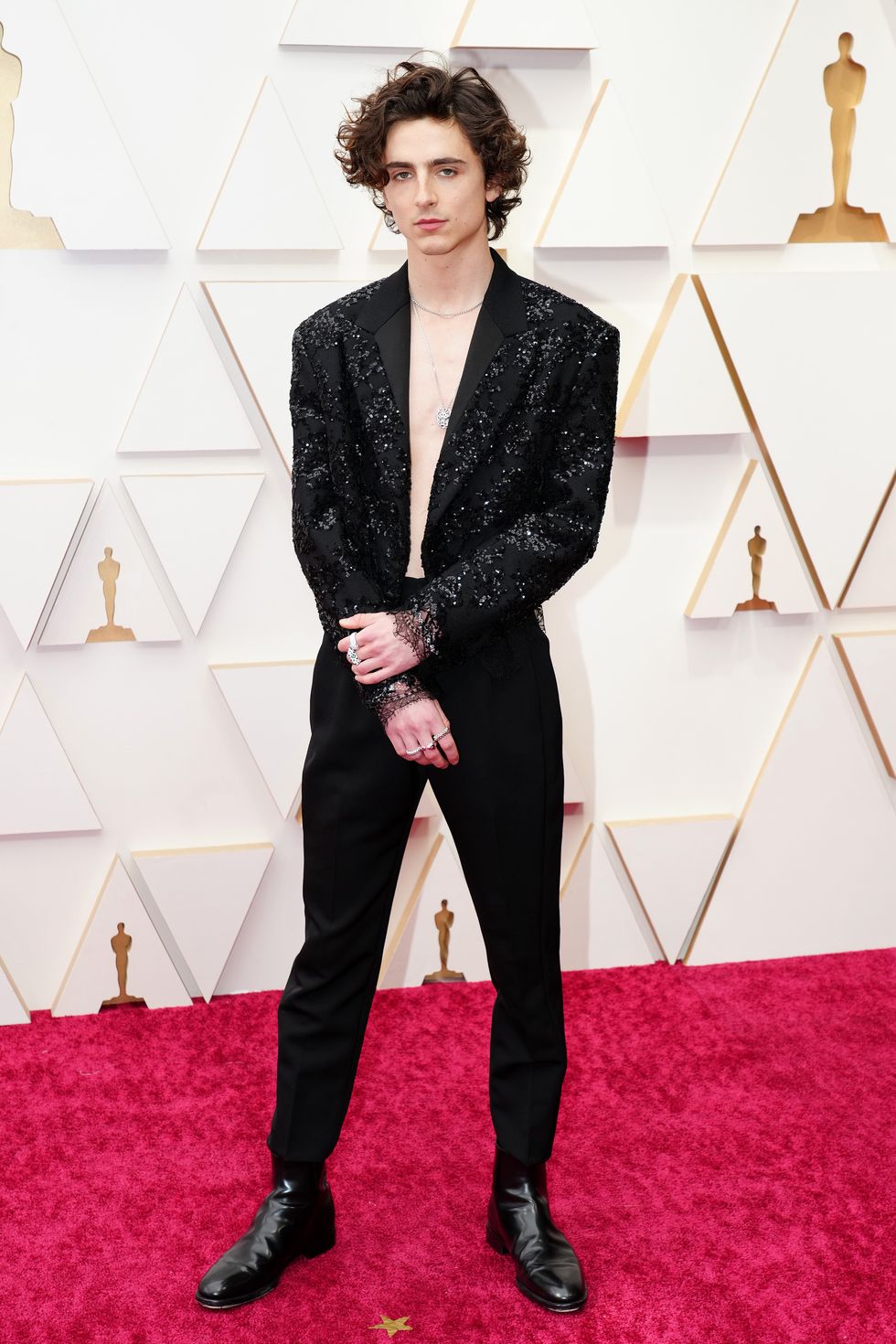 hollywood, california march 27 timothée chalamet attends the 94th annual academy awards at hollywood and highland on march 27, 2022 in hollywood, california photo by jeff kravitzfilmmagic