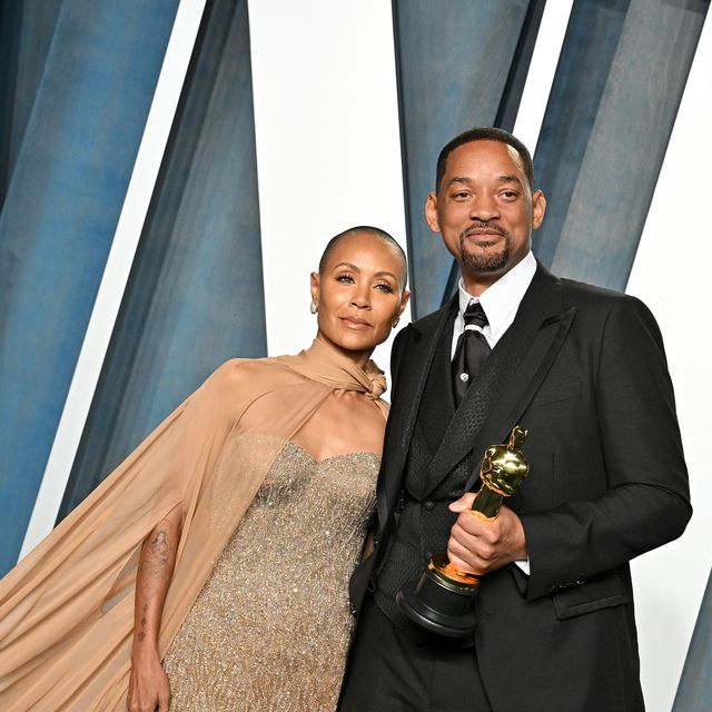 beverly hills, california march 27 jada pinkett smith and will smith attend the 2022 vanity fair oscar party hosted by radhika jones at wallis annenberg center for the performing arts on march 27, 2022 in beverly hills, california photo by axellebauer griffinfilmmagic