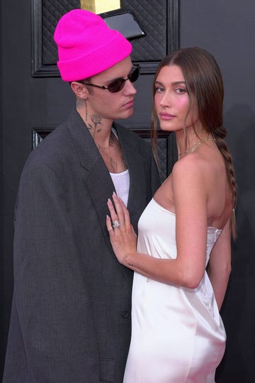 las vegas, nevada   april 03 l r justin bieber and hailey bieber attend the 64th annual grammy awards at mgm grand garden arena on april 03, 2022 in las vegas, nevada photo by kevin mazurgetty images for the recording academy