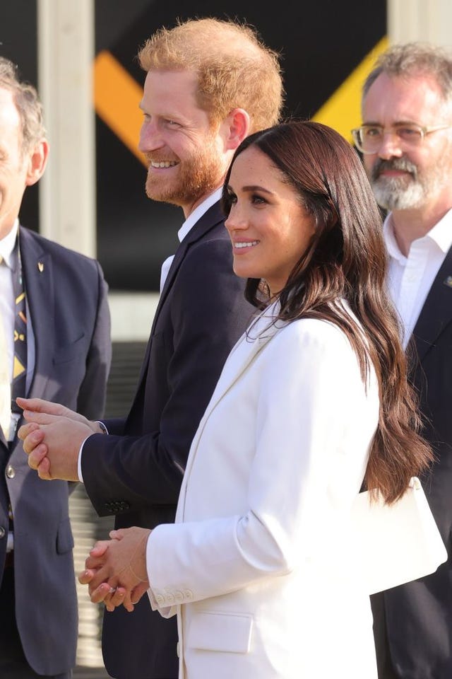 Meghan Markle Makes Appearance in White Suit at Invictus Games