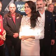 the hague, netherlands   april 17 meghan, duchess of sussex chats with members of the canadian invictus team at the igf reception during day two of the invictus games the hague 2020 at zuiderpark on april 17, 2022 in the hague, netherlands photo by chris jacksongetty images for the invictus games foundation