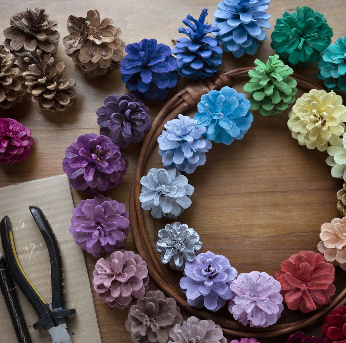 Artesanías florales de flores secas naturales para la fiesta de bodas en  casa Cono de pino