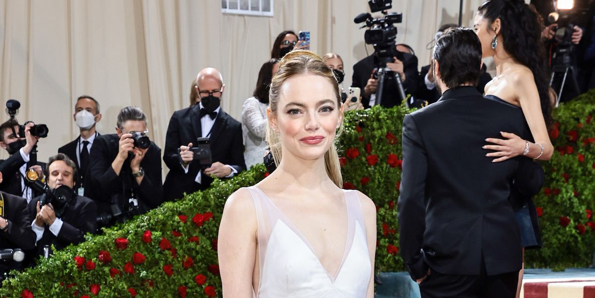 Emma Stone unleashes 1920s Flapper girl avatar at 2022 Met Gala