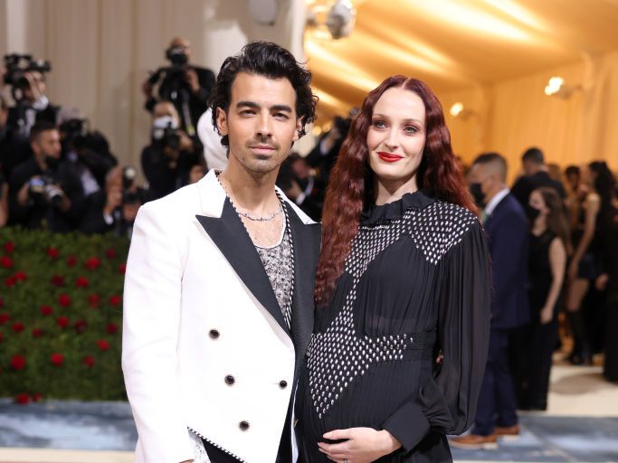 New York City, USA. 02nd May, 2022. New York City, USA. 02nd May, 2022.  Sophie Turner and Joe Jonas wearing Moschino leaving the Mark Hotel for the MET  Gala on May 02
