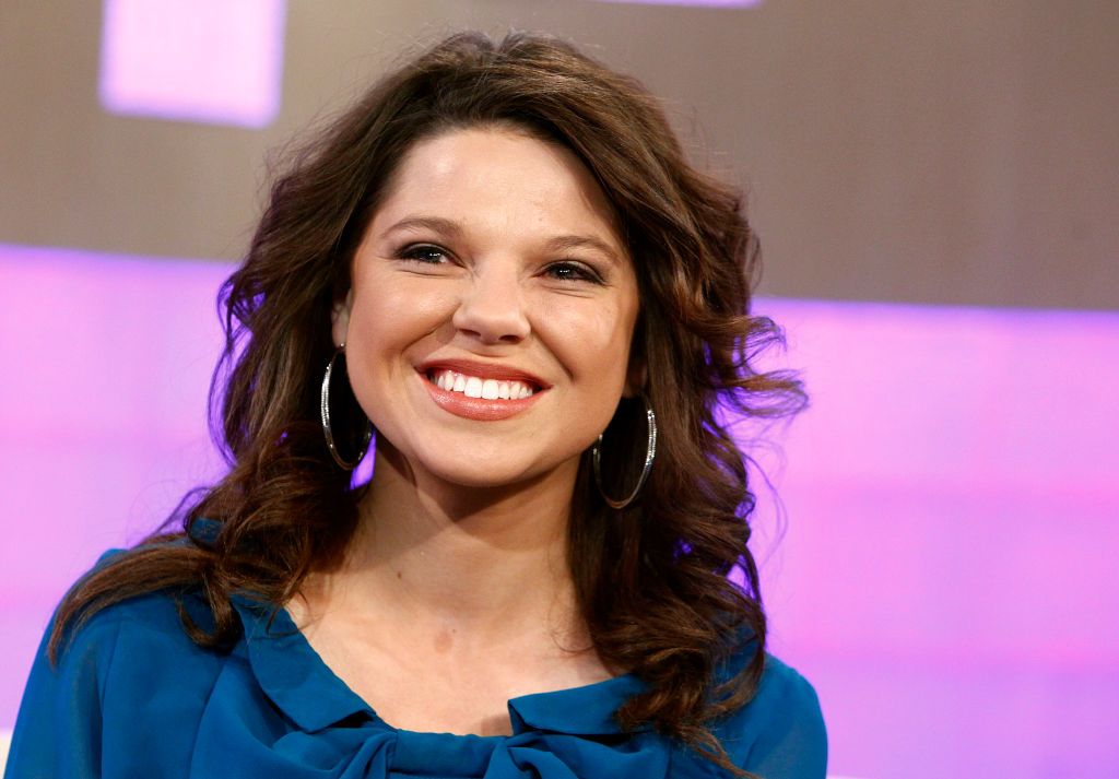 Amy Duggar King Shares Photo of Her Postpartum Belly on Instagram