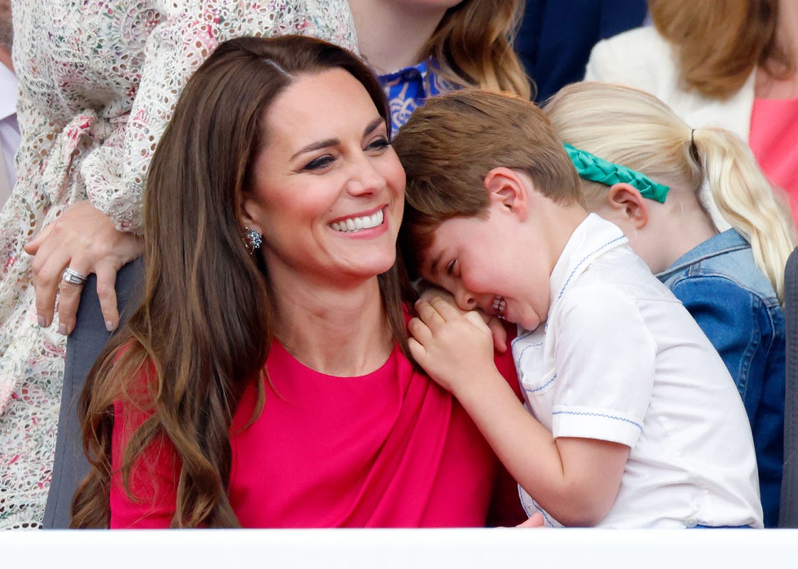 london, united kingdom june 05 embargoed for publication in uk newspapers until 24 hours after create date and time catherine, duchess of cambridge and prince louis of cambridge attend the platinum pageant on the mall on june 5, 2022 in london, england the platinum jubilee of elizabeth ii is being celebrated from june 2 to june 5, 2022, in the uk and commonwealth to mark the 70th anniversary of the accession of queen elizabeth ii on 6 february 1952 photo by max mumbyindigogetty images