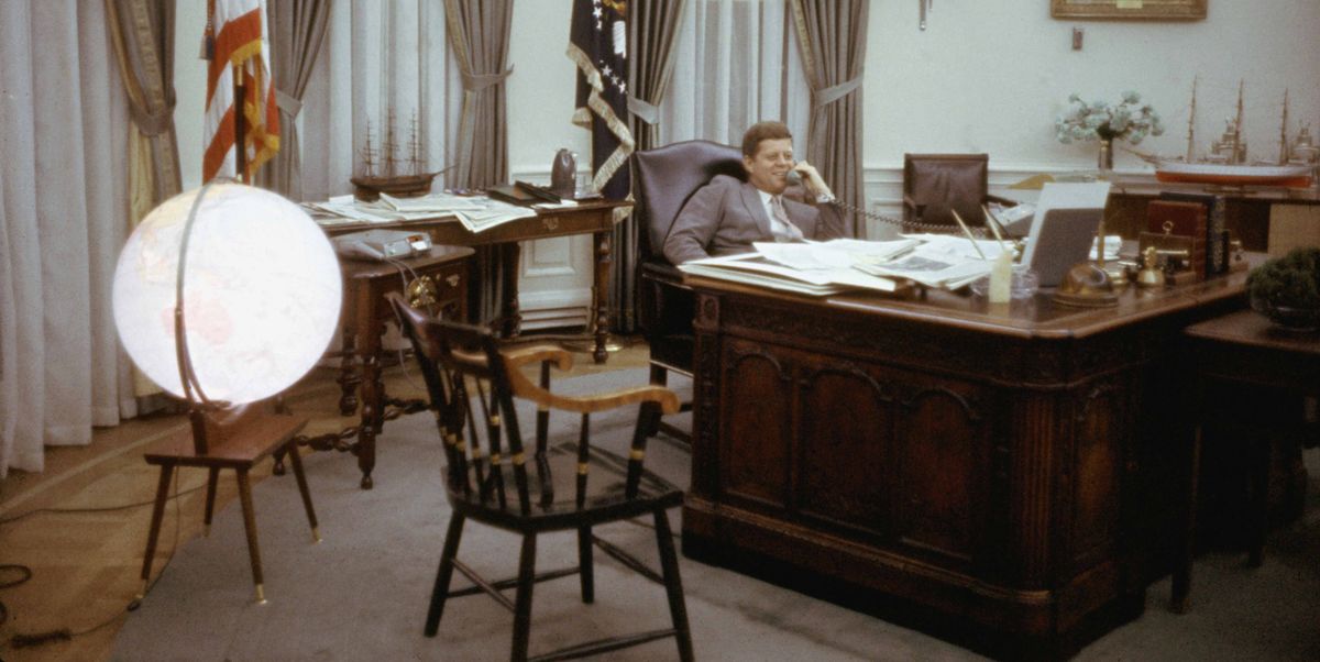 Oval Office Decor Changes in the Last 50+ Years - Pictures of the Oval from  Every Presidency