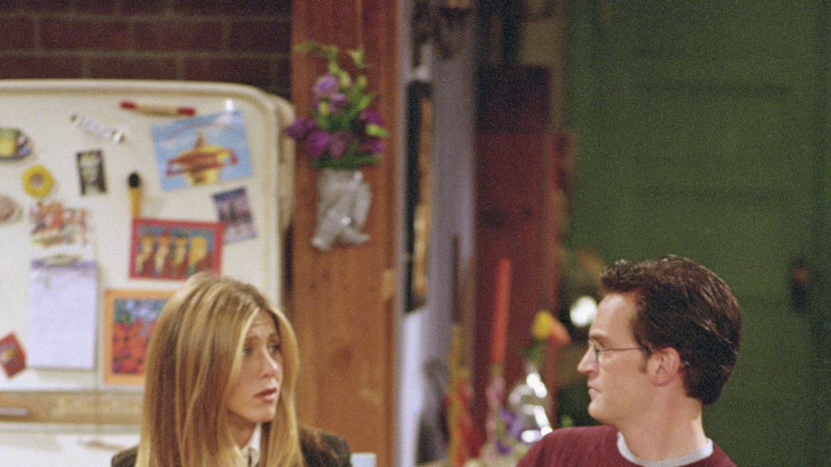 The One Where Rachel Quits, Friends Central
