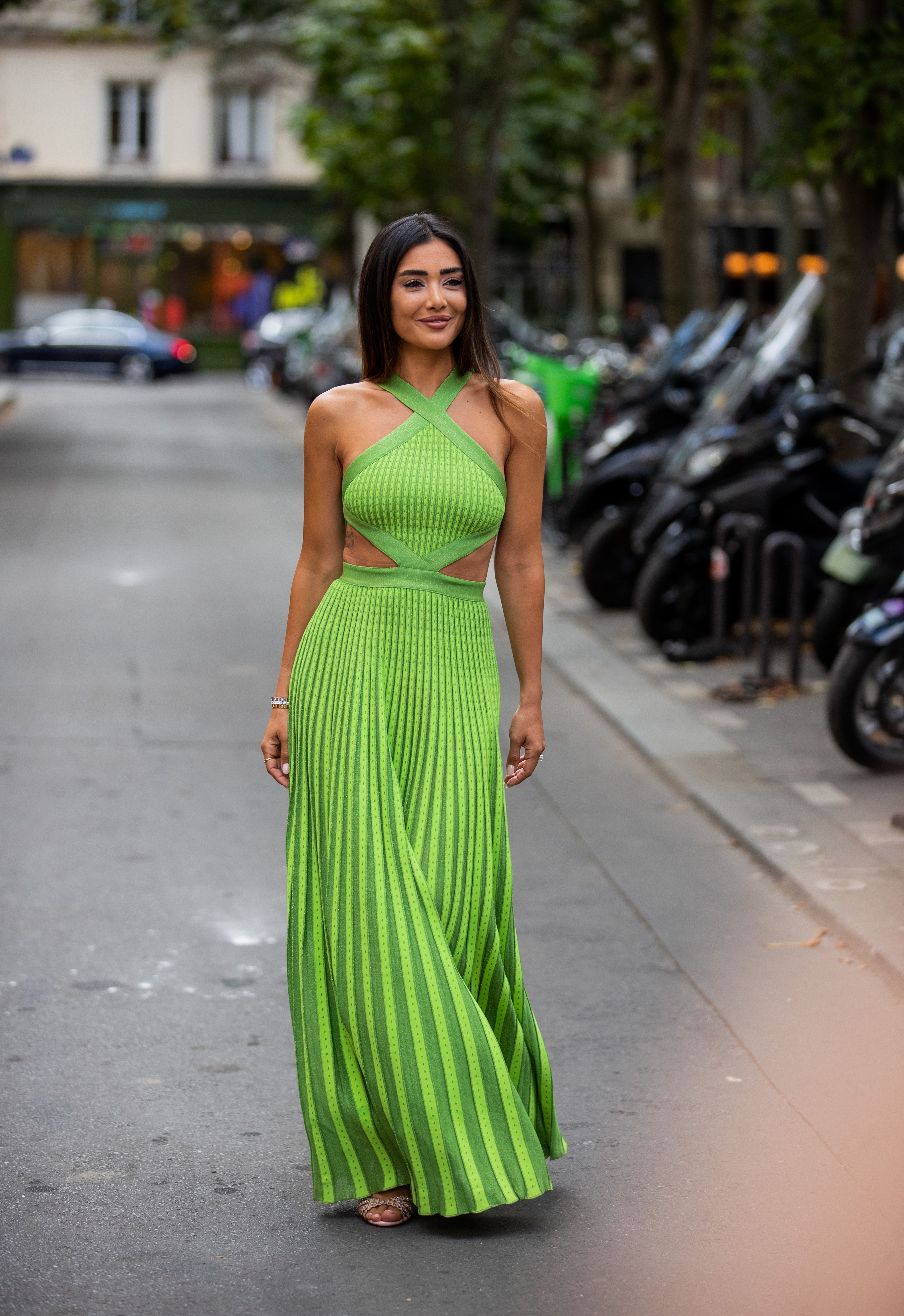 Los 27 vestidos 'cut out' más bonitos y virales de primavera 2023