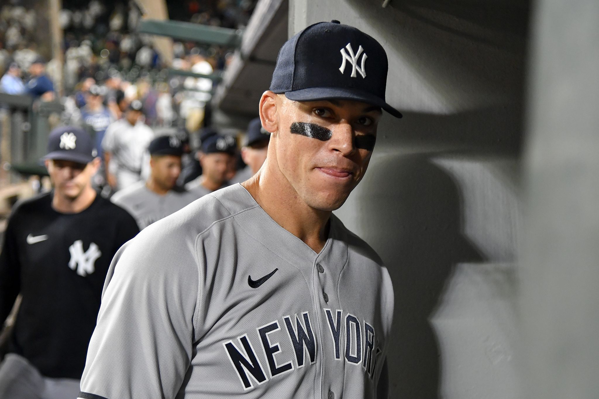 Aaron Judge Long Sleeve Shirt - Aaron Judge New York Home Run  Record : Sports & Outdoors