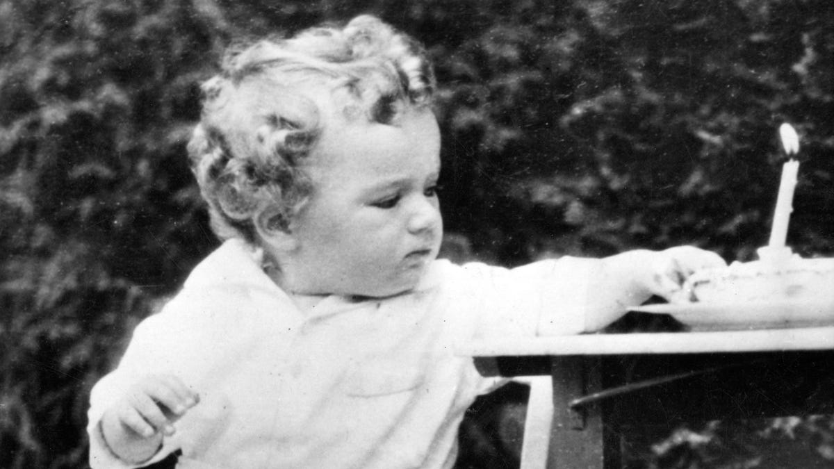 Inside the Mysterious Lindbergh Baby Kidnapping and Trial