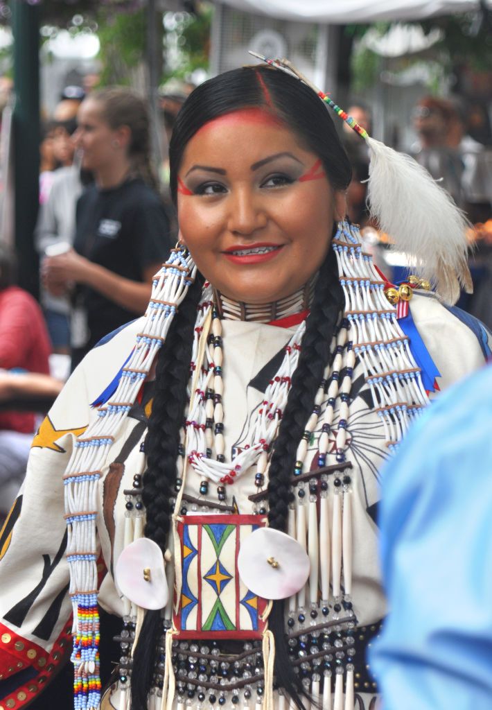 Beautiful Modern Native American Women 