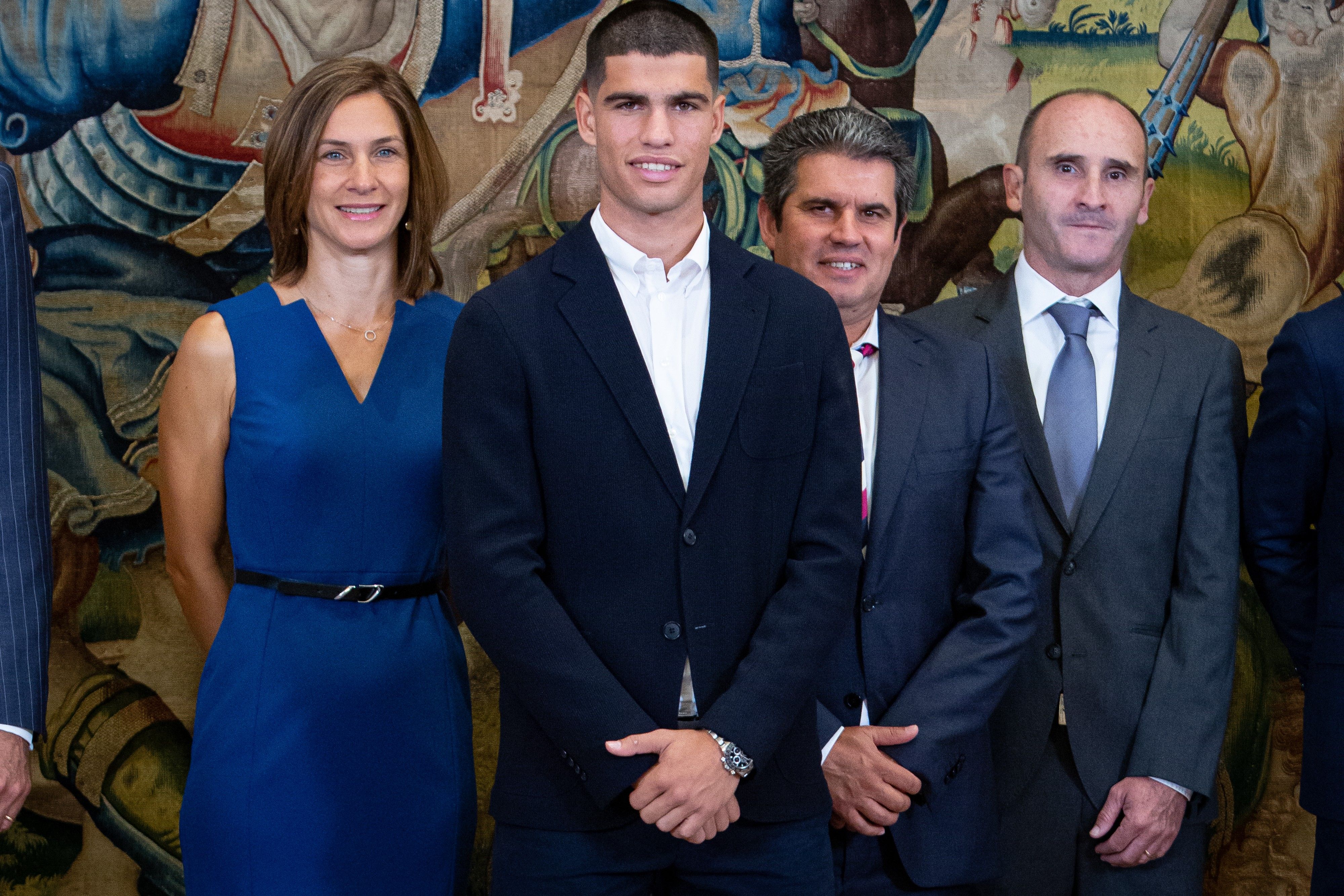 Der Tag, an dem Virginia Garfia, die Mutter von Carlos Alcaraz, die praktische Tasche trug, die die vornehmen Mädchen Madrids lieben.
