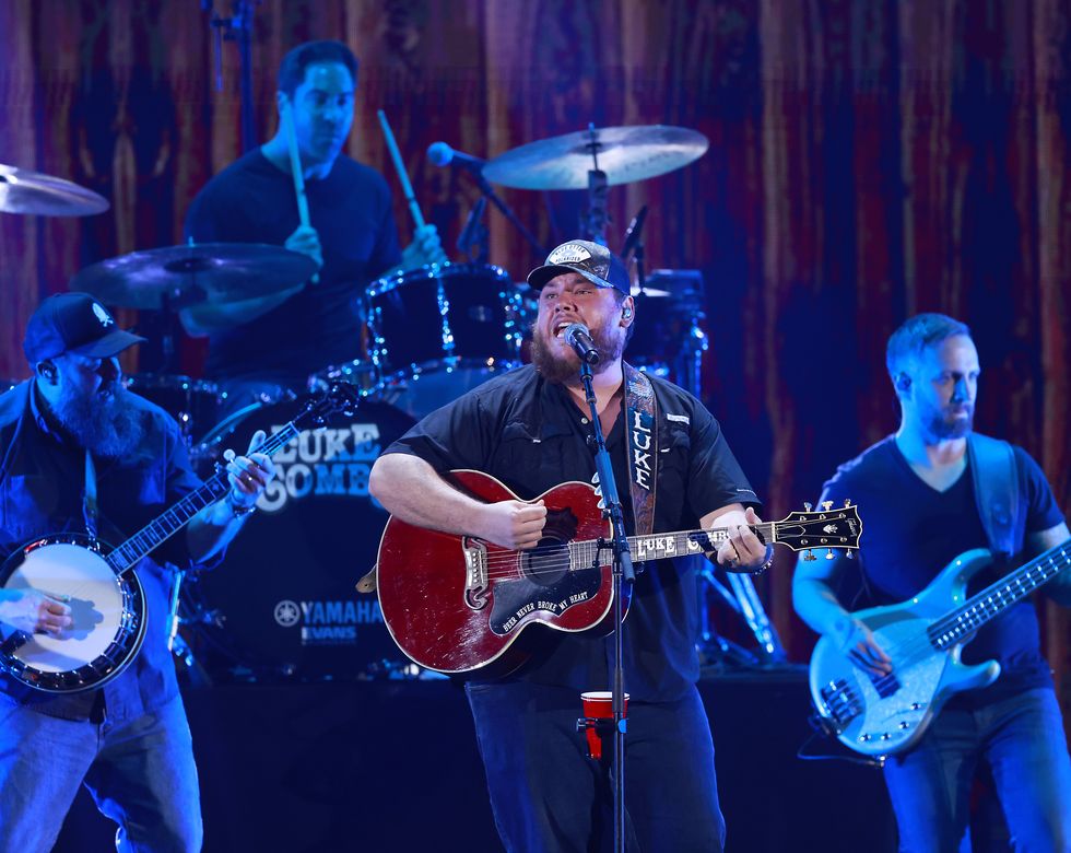 las vegas, nevada september 24 luke combs performs onstage 2022 iheartradio music festival night 2 held at t mobile arena on september 24, 2022 in las vegas, nevada photo by michael trangetty images,