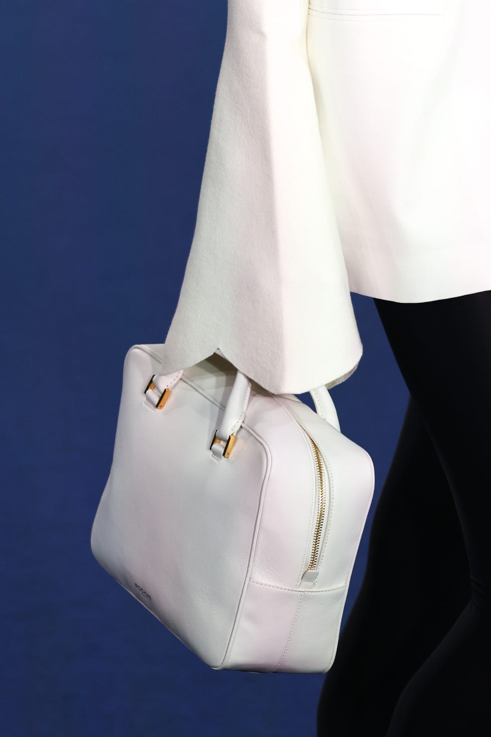 bolso oficina miu miu zara