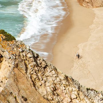 praia da ursa bij lissabon in portugal