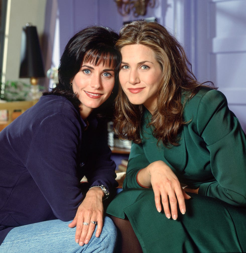 Jennifer Aniston And Courteney Cox: The Friends Stars Most Adorable BFF  Moments