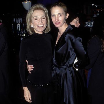 new york, ny may 5 lee radziwill and carolyn bessette kennedy at supper club for the party following the performance of the parsons dance companys premiere of composer shelly palmers anthem on may 5, 1998 in new york city photo by patrick mcmullanpatrick mcmullan via getty images