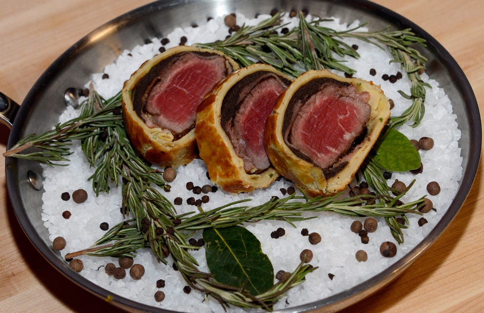 Dish, Food, Cuisine, Ingredient, Meat, Beef wellington, Tataki, Produce, Veal, Saltimbocca, 