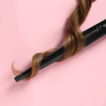 How to hide a 'hole' in fine hair with this easy hack from Davina's stylist how to hide a 'hole' in fine hair with this easy hack from davina's stylist