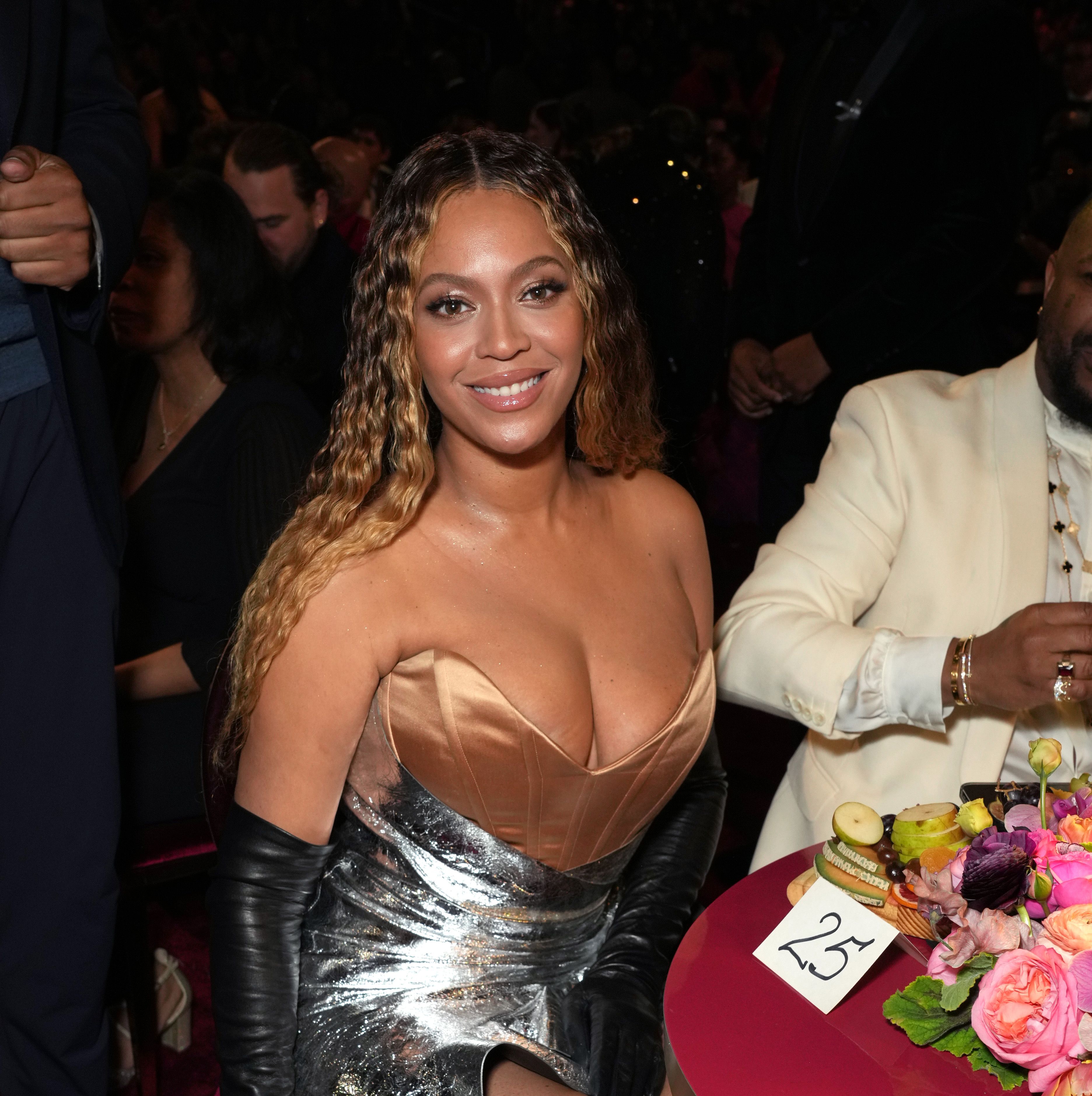  She quietly entered the ceremony with Blue Ivy and Jay-Z. 