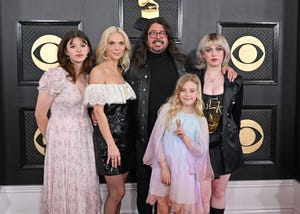 大御所ミュージシャンのデイヴ・グロール、浮気の末に隠し子が生まれたことを告白「妻の信頼を取り戻したい」