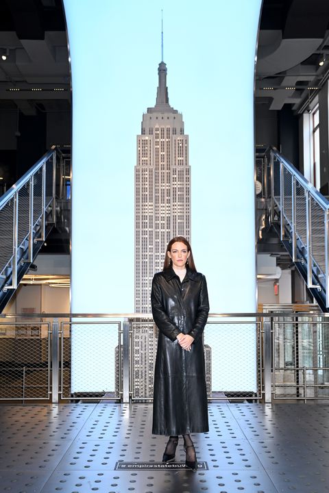 new york, new york february 27 riley keough attends as the cast of daisy jones the six visits the empire state building ahead of its upcoming premiere at the empire state building on february 27, 2023 in new york city photo by noam galaigetty images for empire state realty trust