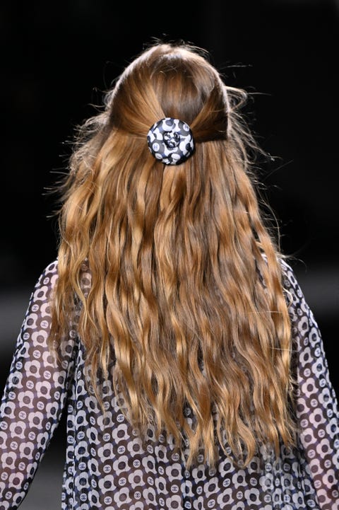 Autumn Hair Trends For 2023 Best Aw23 Runway Hairstyle Trends