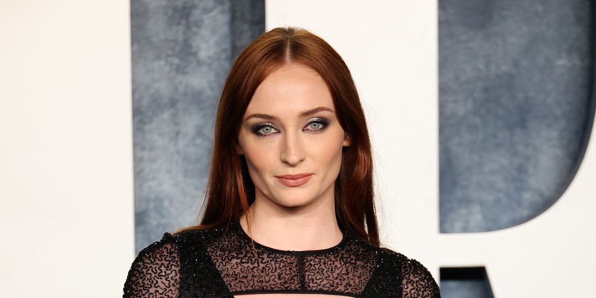 Sophie Turner Shows Off New Red Hair While Returning to LA, Sophie Turner
