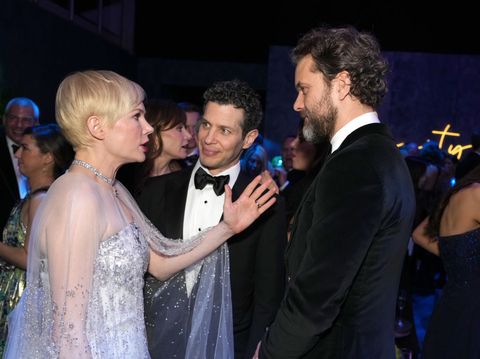 beverly hills, california march 12 exclusive access, special rates apply michelle williams, thomas kail and joshua jackson attend the 2023 vanity fair oscar party hosted by radhika jones at wallis annenberg center for the performing arts on march 12, 2023 in beverly hills, california photo by kevin mazurvf23wireimage for vanity fair