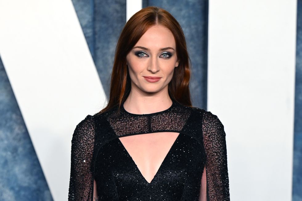 beverly hills, california march 12 sophie turner attends the 2023 vanity fair oscar party hosted by radhika jones at wallis annenberg center for the performing arts on march 12, 2023 in beverly hills, california photo by karwai tangwireimage,