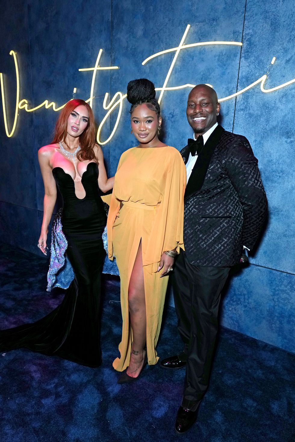 beverly hills, california march 12 exclusive access, special rates apply l r megan fox, zelie timothy, and tyrese gibson attend the 2023 vanity fair oscar party hosted by radhika jones at wallis annenberg center for the performing arts on march 12, 2023 in beverly hills, california photo by kevin mazurvf23wireimage for vanity fair