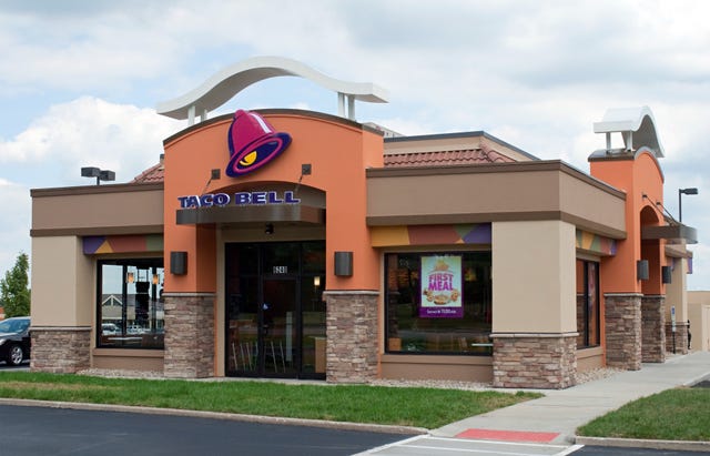Property, Building, Real estate, Fast food restaurant, Facade, House, Home, Architecture, Restaurant, Awning, 