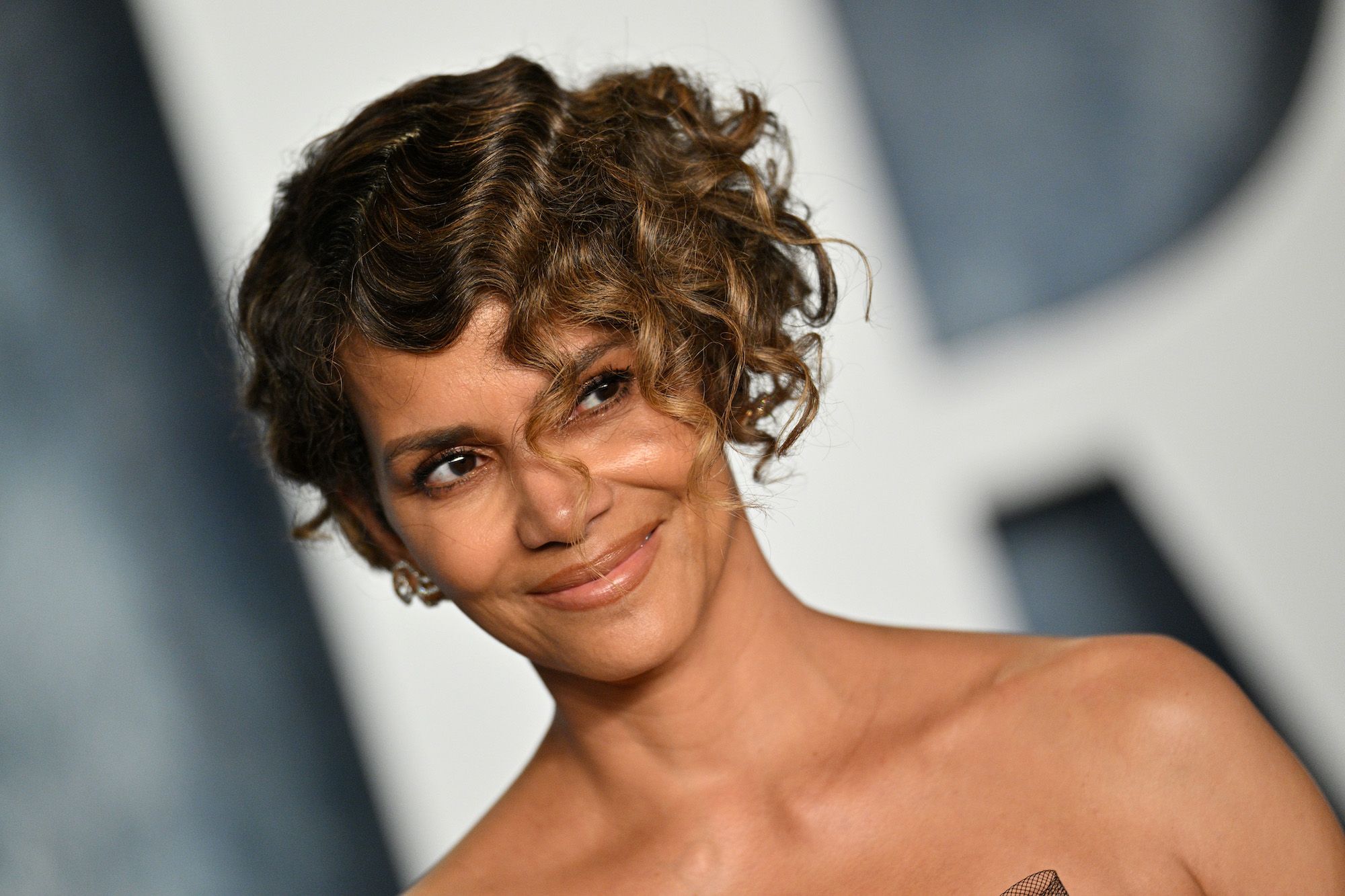 Halle Berry Poses Nude While Drinking Wine on Her Balcony In New image