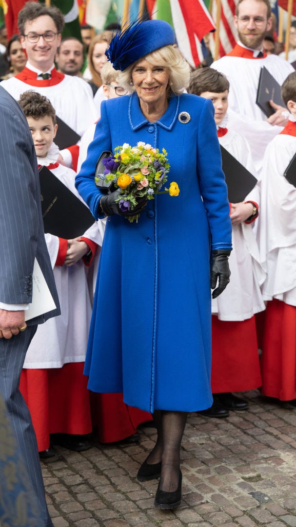 queen consort queen brooch